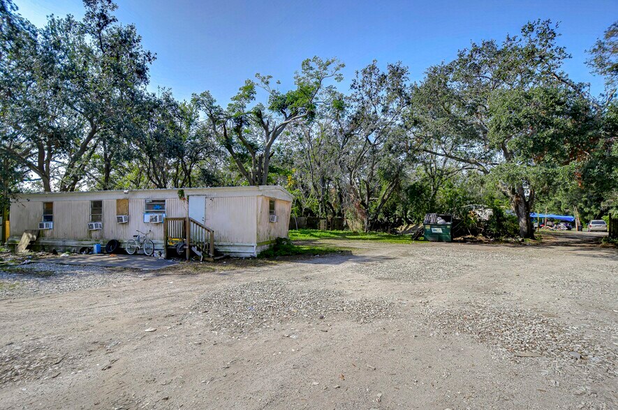 More Photos Of 425 18th St SE, Ruskin Manufactured Housing Mobile Home Park For Sale