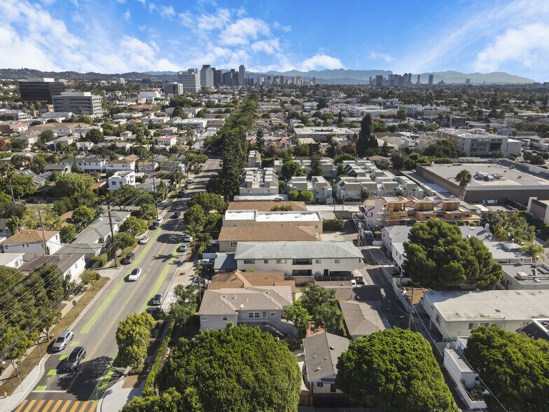 More Photos Of 2440 Arizona Ave, Santa Monica Apartments For Sale
