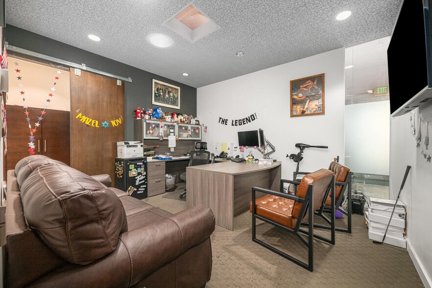 More Photos Of 1342 Coronado Ave, Long Beach Loft Creative Space For Lease