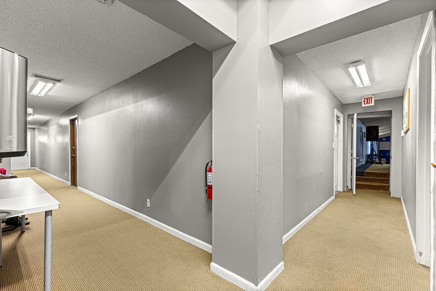 More Photos Of 484 Emerald Rd, Ocala Religious Facility For Sale