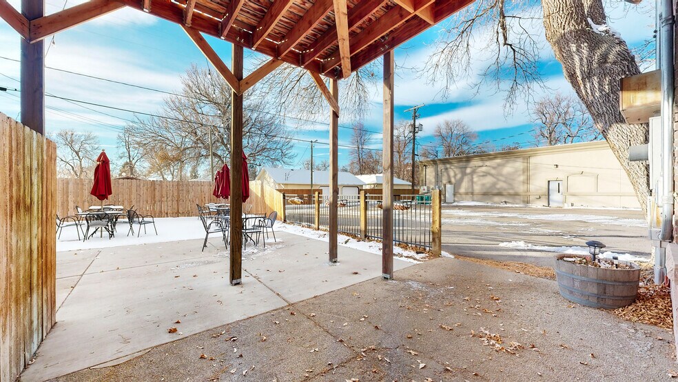 More Photos Of 335 Mountain Ave, Berthoud Restaurant For Sale