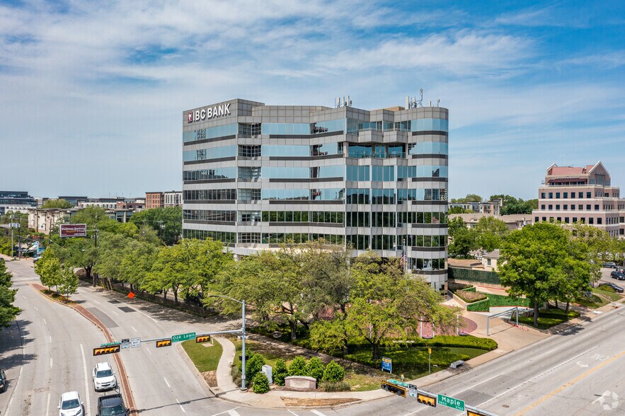 More Photos Of 3800 Maple Ave, Dallas Office For Lease
