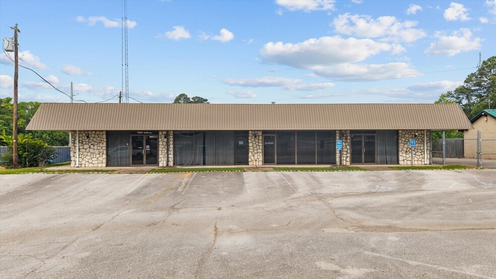 More Photos Of 1528 Nnw Loop 323, Tyler Office For Sale