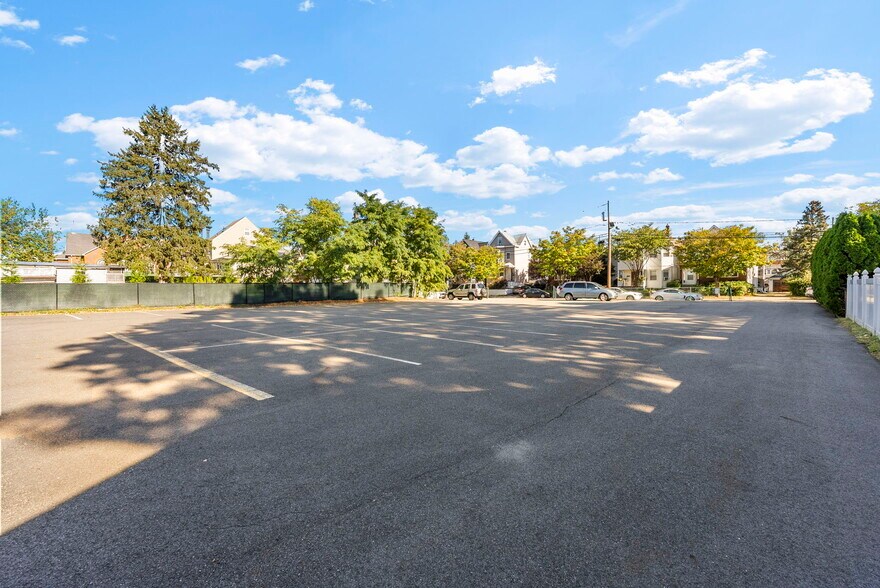 More Photos Of 35 Orange Ave, Clifton Religious Facility For Lease