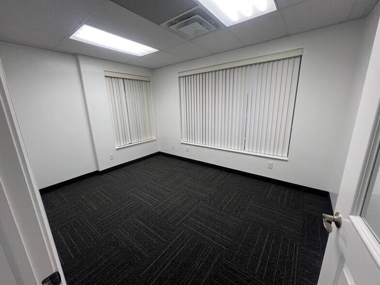 More Photos Of 1693 W American Way, Payson Warehouse For Sale