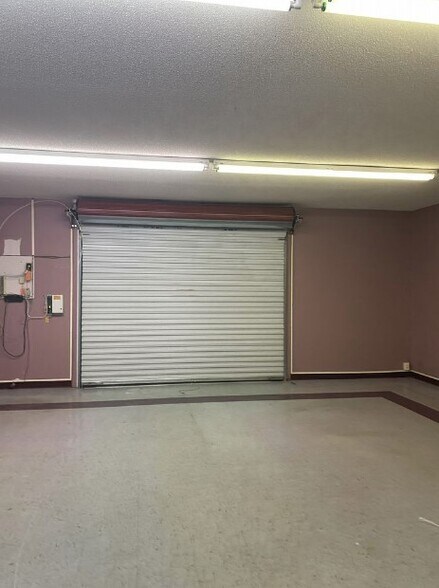 More Photos Of 251 Prism Dr, Carrollton Office For Lease