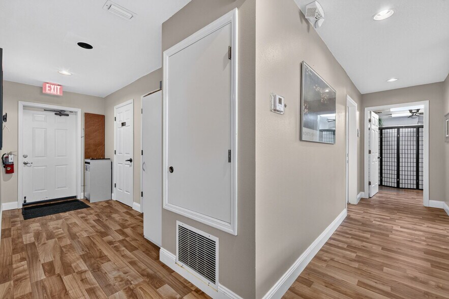More Photos Of 1920 E Robinson St, Orlando Office For Sale