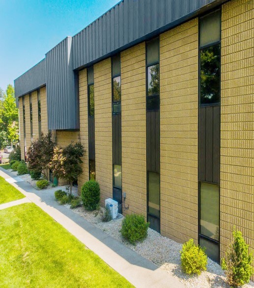 More Photos Of 704 Ginesi Dr, Morganville Light Distribution For Lease