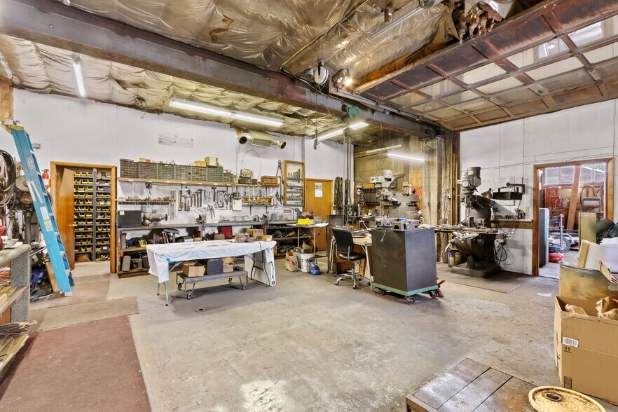 More Photos Of 2115 W Main St, Stroudsburg Service For Sale