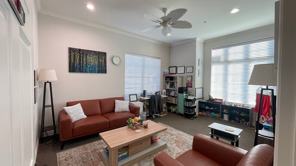 More Photos Of 8668 John Hickman Pky, Frisco Medical For Sale