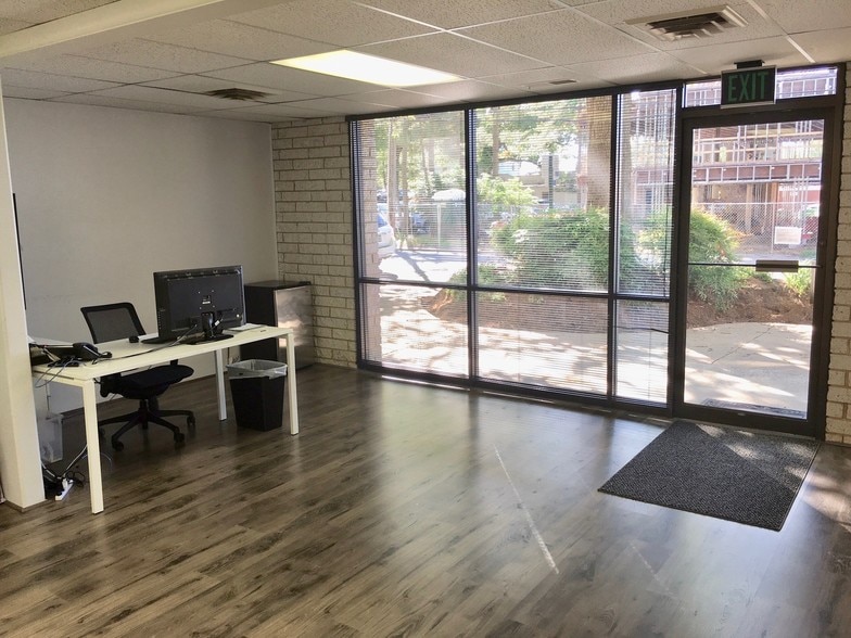 More Photos Of 703 Giddings Ave, Annapolis Medical For Sale