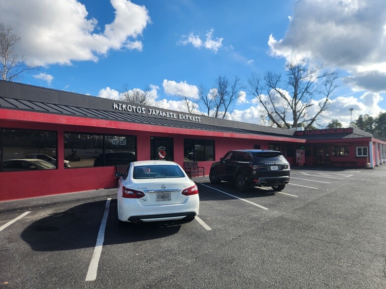 More Photos Of 1417 S First St, Jesup Restaurant For Sale