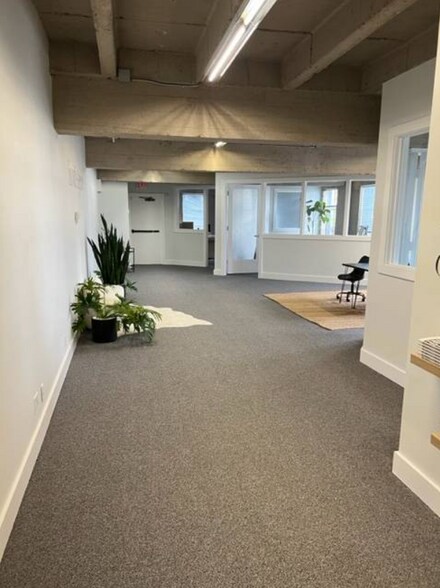 More Photos Of 3911 5th Ave, San Diego Loft Creative Space For Lease