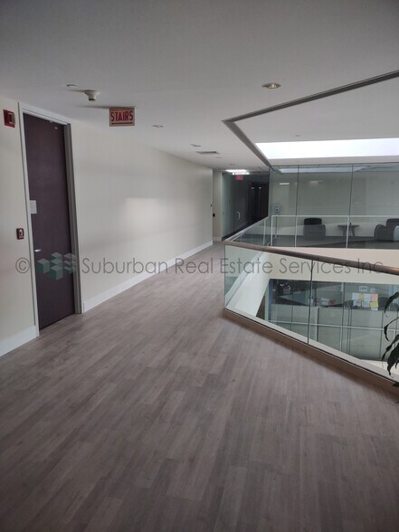 More Photos Of 1717 Park St, Naperville Office For Lease