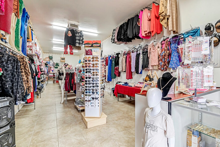 More Photos Of 3626 E Cesar Chavez Blvd, Fresno General Retail For Sale