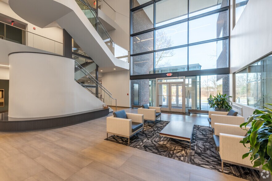 More Photos Of 1700 West Park Dr, Westborough Unknown For Lease