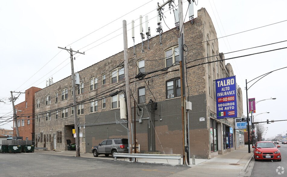 More Photos Of 3946-3958 W 63rd St, Chicago Apartments For Lease