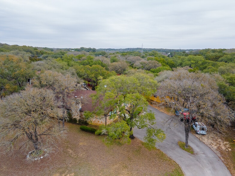 More Photos Of 101 Hunters Glen Dr, San Marcos Flex For Sale