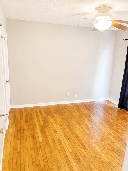More Photos Of 129 Rhudy St, Carrollton Multifamily For Sale
