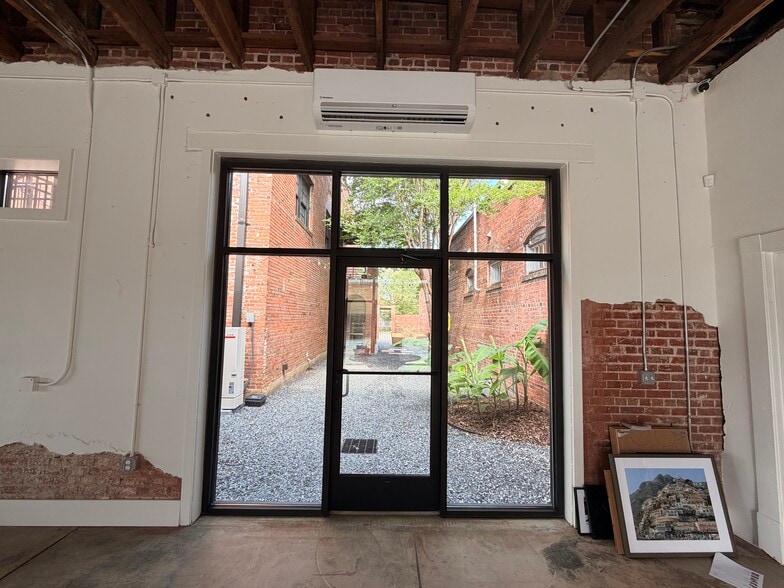 More Photos Of 3500 2nd Ave, Columbus Storefront Retail Office For Lease