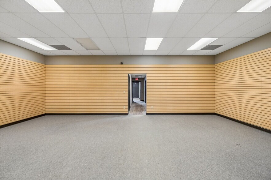 More Photos Of 1311 W College St, Murfreesboro Industrial For Sale