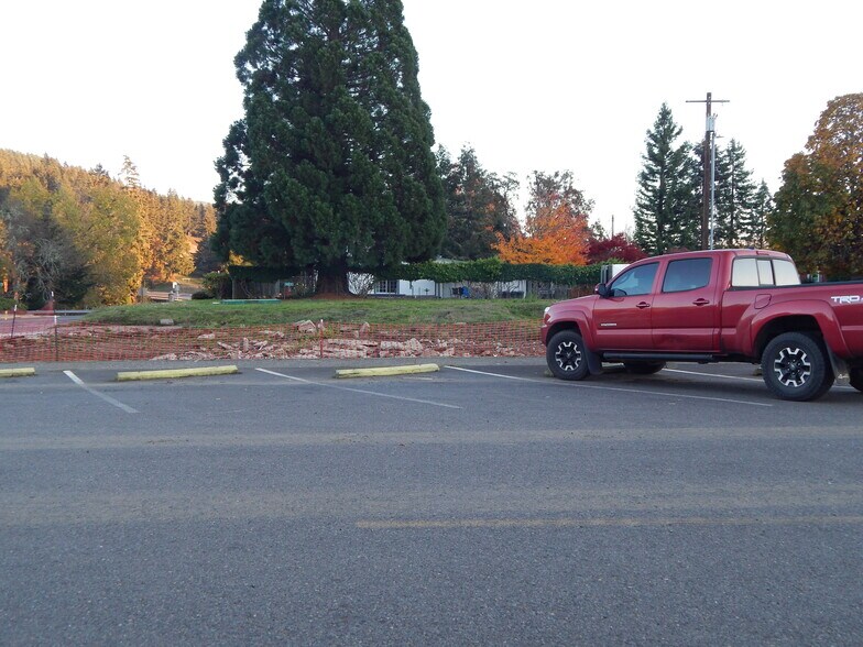 More Photos Of 14802 State Hwy OR-38, Elkton Land For Sale