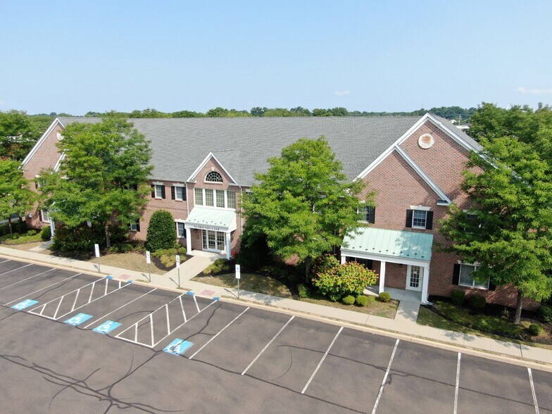 More Photos Of 54 Friends Ln, Newtown Office For Sale