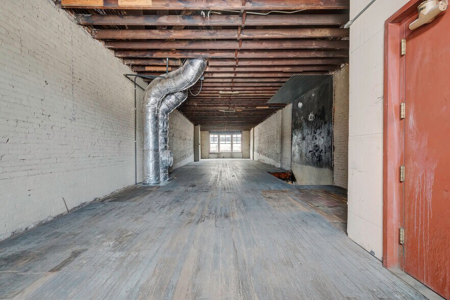 More Photos Of 620 S Calhoun St, Fort Wayne General Retail For Sale