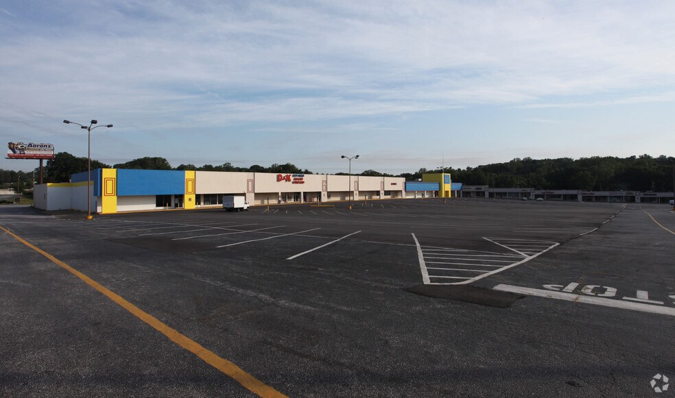 Primary Photo Of 4570 Memorial Dr, Stone Mountain Unknown For Lease