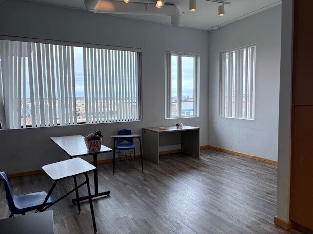 More Photos Of 2720 Superior Dr NW, Rochester Office For Lease