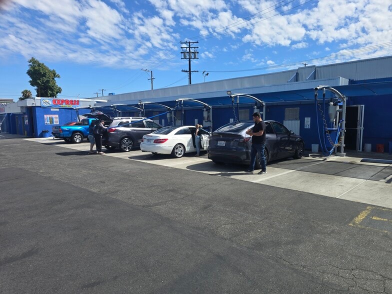 More Photos Of 8529 Rosemead Blvd, Pico Rivera Carwash For Sale