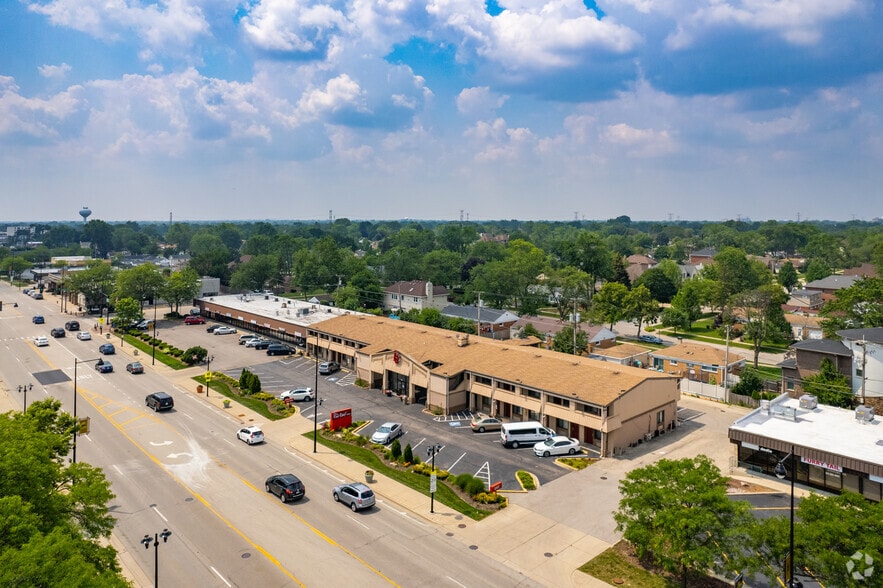 More Photos Of 9424 Waukegan Rd, Morton Grove Hotel For Sale