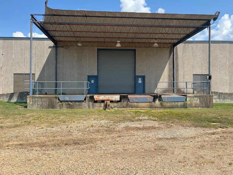 More Photos Of 5030 Flournoy Lucas Rd, Shreveport Manufacturing For Sale