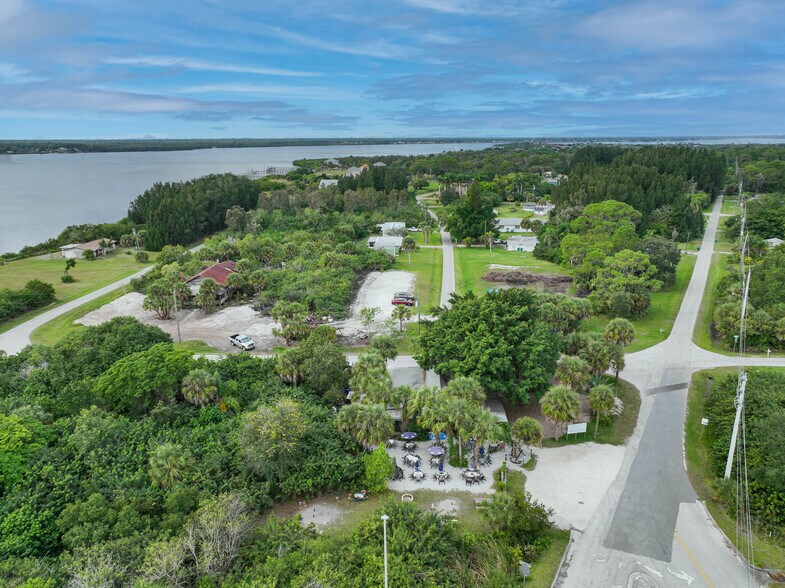 More Photos Of 4370 Garden Rd, Port Charlotte Restaurant For Sale