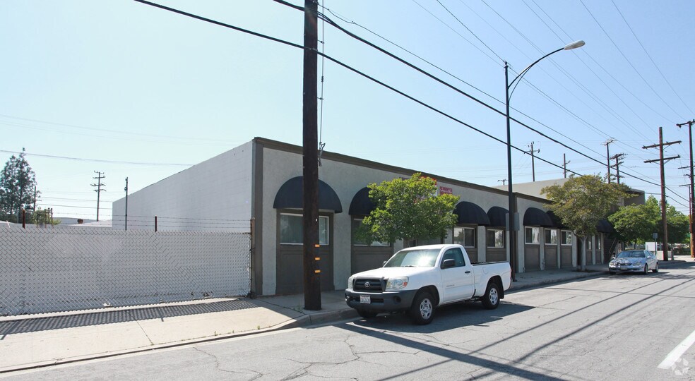 More Photos Of 3017-3031 San Fernando Blvd, Burbank Office For Lease