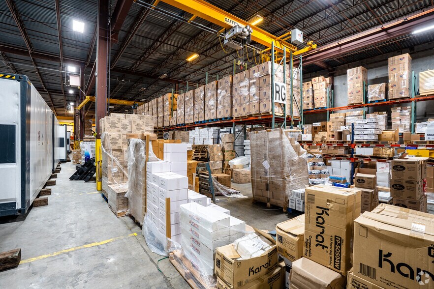 More Photos Of 10600 Corporate Dr, Stafford Warehouse For Lease