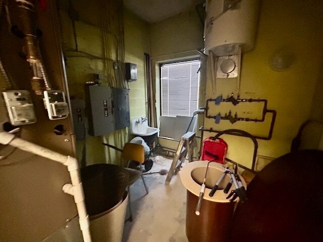 More Photos Of 2455 Stanley Ave, Dayton Auto Dealership For Sale