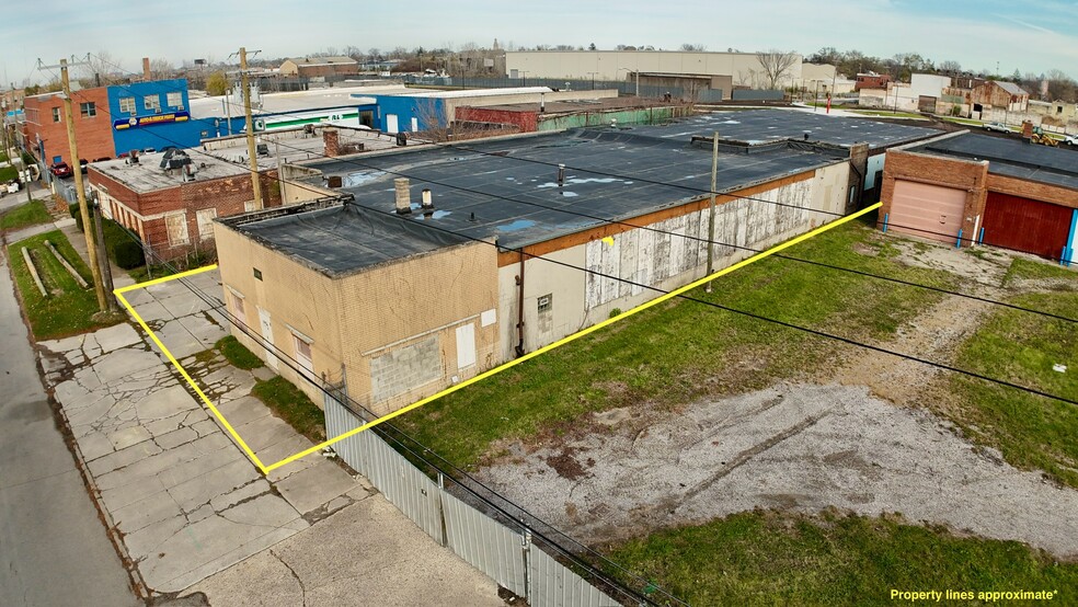 Primary Photo Of 9174 Roselawn St, Detroit Warehouse For Sale