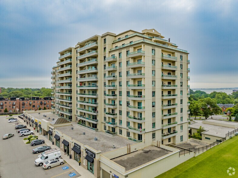 Primary Photo Of 100 Plains Rd W, Burlington Apartments For Lease