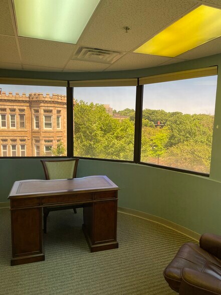 More Photos Of 1842 Beacon St, Brookline Medical For Sale