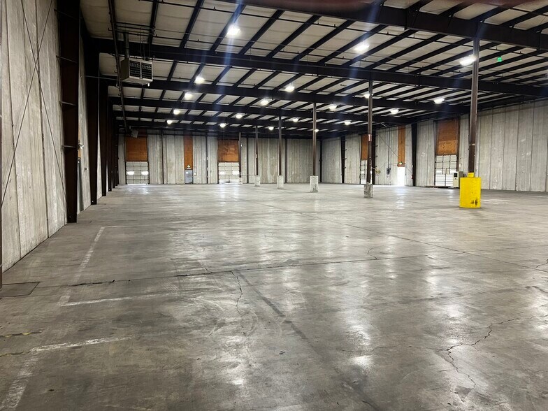 More Photos Of 1622 E Fargo Ave, Nampa Warehouse For Lease