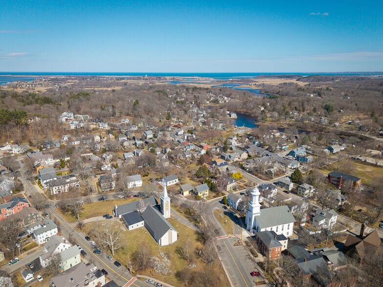 More Photos Of 29 N Main St, Ipswich Office For Sale