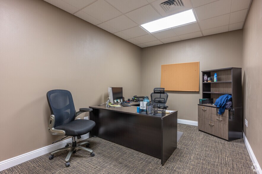 More Photos Of 2905 Lake East Dr, Las Vegas Office For Lease