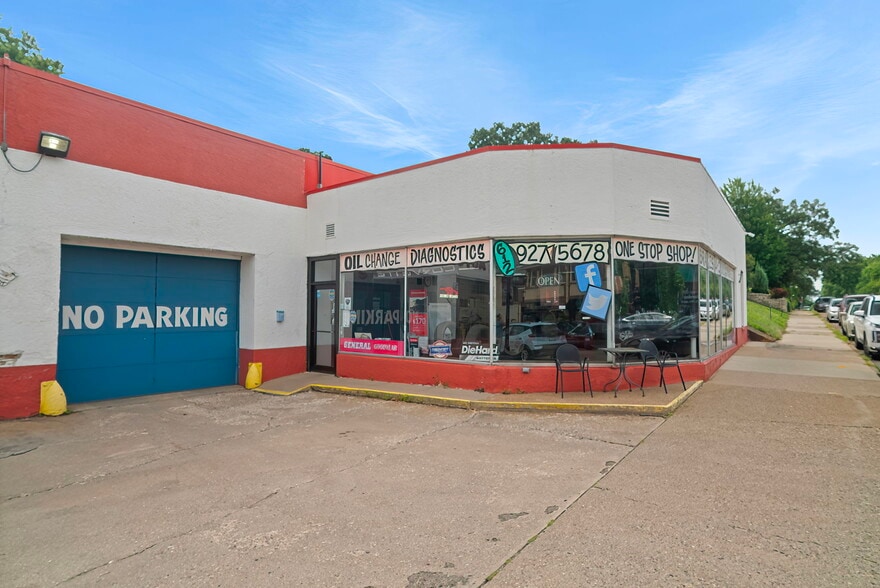 More Photos Of 5009 Xerxes Ave S, Minneapolis Auto Repair For Sale