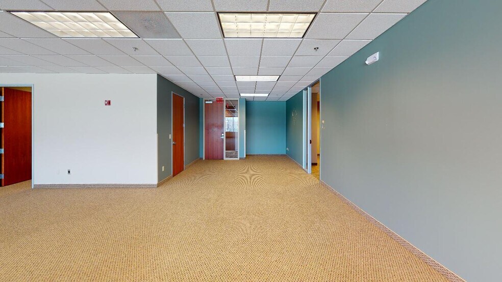 More Photos Of 630 W Carmel Dr, Carmel Office For Lease
