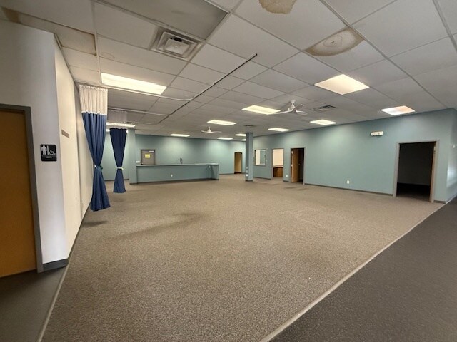 More Photos Of 1301 W 1st St, Springfield Medical For Lease