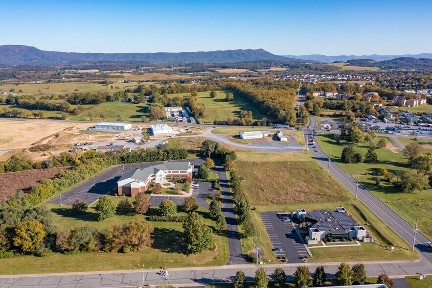More Photos Of 1450 Technology Dr, Harrisonburg Office For Sale