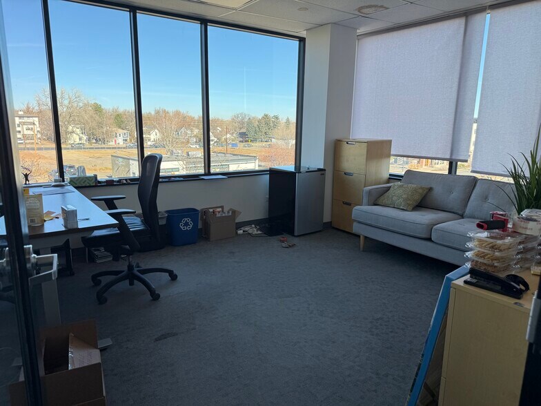 More Photos Of 2500 Pearl St, Boulder Office For Lease