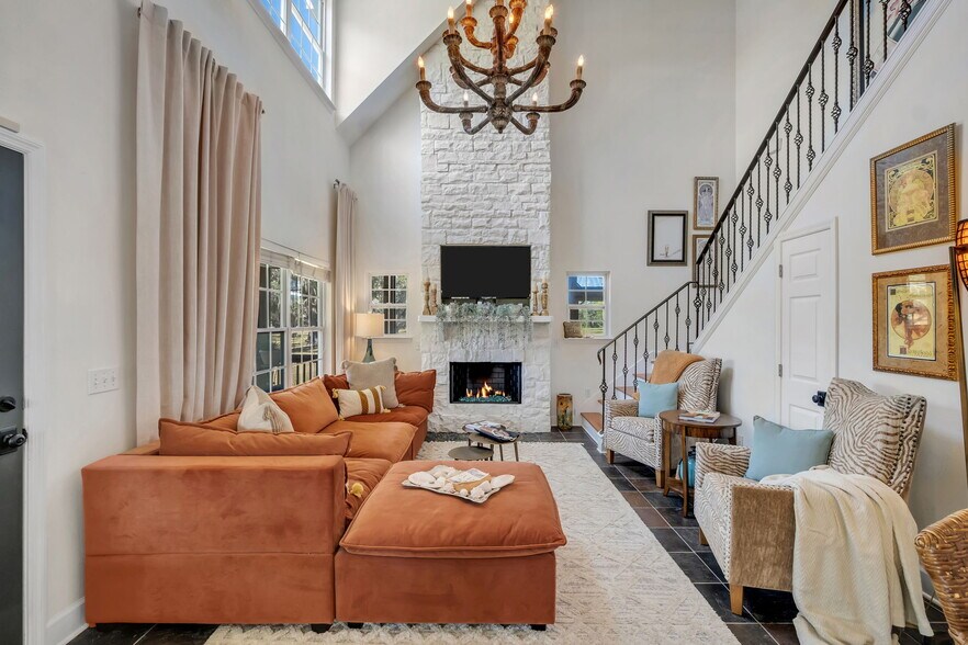 More Photos Of 4004 Golf Course Rd, Perry Lodge Meeting Hall For Sale