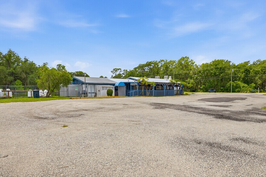 More Photos Of 1148 County Road 309, Crescent City Restaurant For Sale